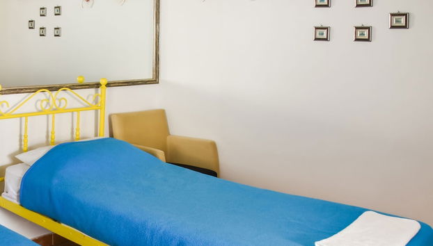 Scenic Holiday Home in Syros With Balcony - Photo 4, Chambre