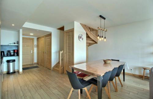 ARC 1600, LE RIDGE, Appartement 10 personnes Duplex Vue Montagne - ski aux pieds - Sauna, Hammam, Piscine, Salle de salle de sport-fitness - Foto 11