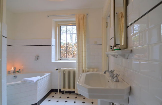 Charming Holiday Home in Hulshorst With Pool - Foto 16