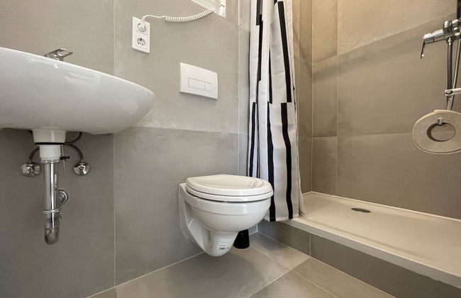 Two-bed studios for fitters - Foto 16