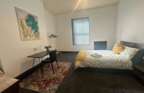 Large Spacious En-suite PLAB RECOMMENDED - Foto 5