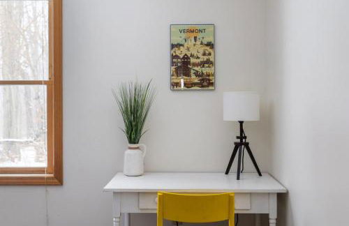 Smuggler's Notch Mountain House with hot tub & river - Foto 37