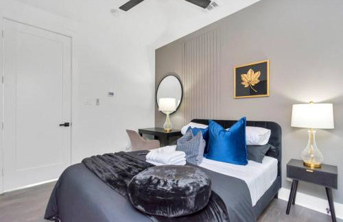 The Suite Spot! Downtown Skyline Views! Sleeps 12 - Foto 35