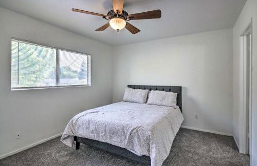 Central Bakersfield Townhome with Private Patio - Foto 13