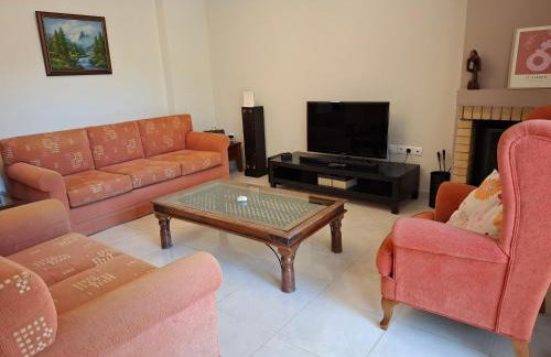 Αρχαία Κόρινθος Μεζονέτα - Foto 2