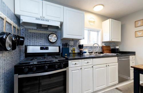 Lakeside Serenity Your Perfect Getaway Gallatin - Photo 34