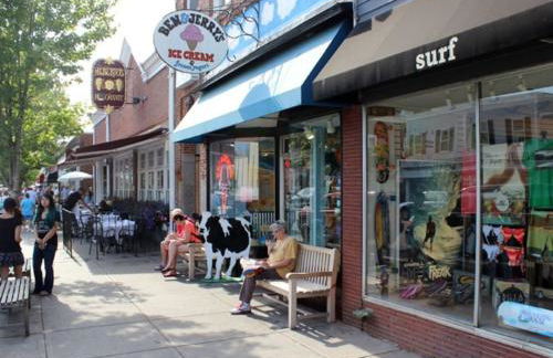 Charming House by the Beach with Patio Grill and FirePit - Foto 57