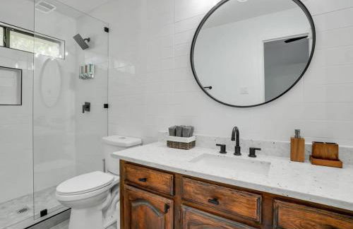 Modern Rustic Oasis Games Cinema UTD Plano Frisco - Photo 31