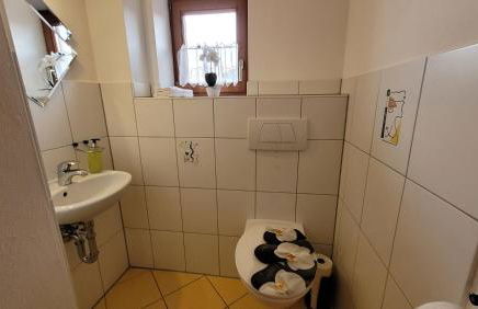 Ferienwohnung Lichtblick Oberbayern, sonnig, Bergblick, großer Balkon - Foto 16