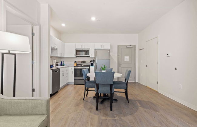 WaterWalk Extended Stay by Wyndham Kansas City - Overland Pk - Photo 36