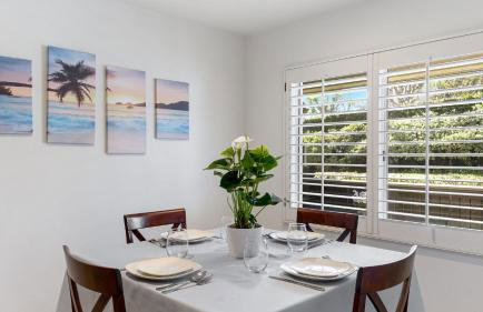 Walk to Beach Pool Hot Tub Private Patio Parking Seabreeze Retreat - Foto 10