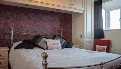 Spacious 5-Bed Detached Home in Charming Tadcaster - Foto 2