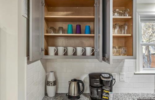 4 Bedroom Plaza Charmer Pet Friendly - Photo 15