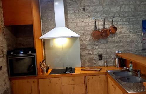 Maison du XVème au cœur du village médiéval - Foto 14