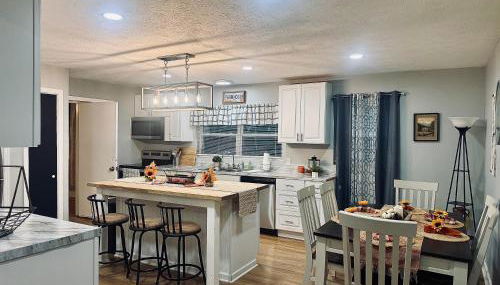 Spacious 3BR Knoxville Home - Sleeps 6 -Full Kitchen - Foto 2