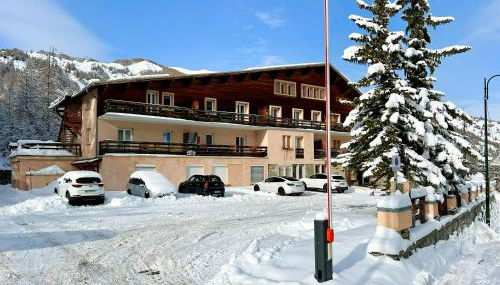 Vars, Appart spacieux rénové 4 couchages dans chalet - Foto 2