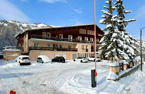 Vars, Appart spacieux rénové 4 couchages dans chalet - Foto 2