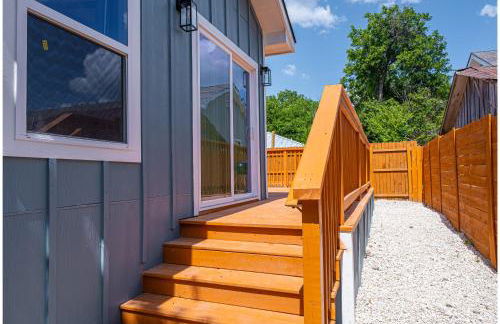 Heaven-sent Convenient 4br/ 3BA Near Downtown - Foto 72