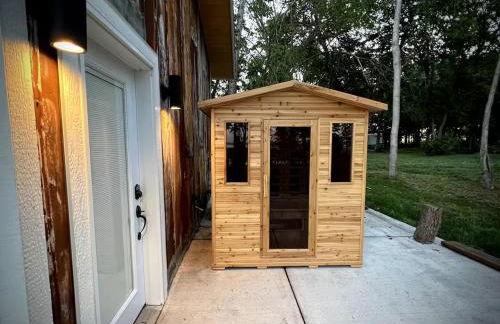 Designer Lake Cabin- HotTub, Sauna & Massage Chair - Foto 49