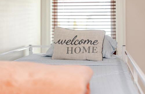 383 - 3BR Quincy - Chic House near Adams Park - Foto 36