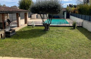 Dépendance au sein d’une villa avec piscine - Foto 7