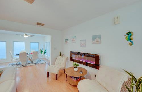 Alligator Point Beachfront Home with Private Hot Tub - Foto 6