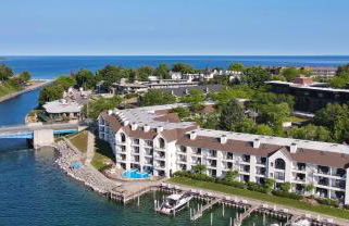 359 Edgewater Inn - Foto 1