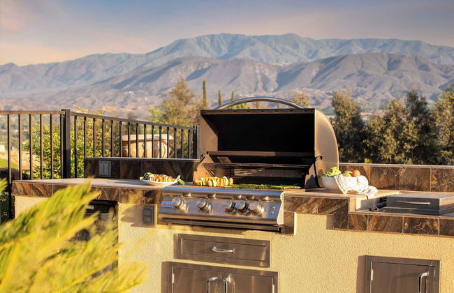 Sangiovese By Avantstay Spectacular Estate w/ Pool, Hot Tub & Putting Green - Photo 44