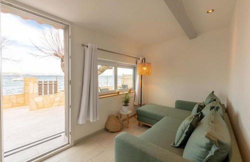 Mon Rêve, charmant cabanon les pieds dans l'eau à la Madrague, confortable et lumineux - Foto 14