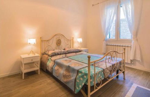 Awesome Apartment In Valnogaredo Pd - Foto 4