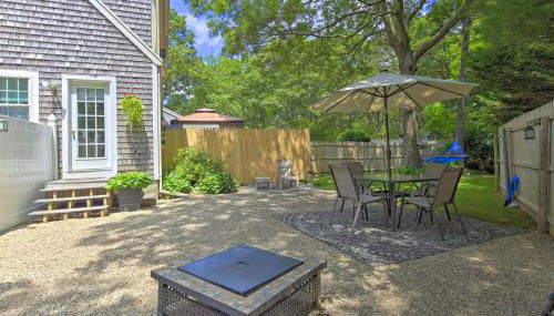 5 Mi to Beach Cape Cod Getaway with Grill - Foto 3