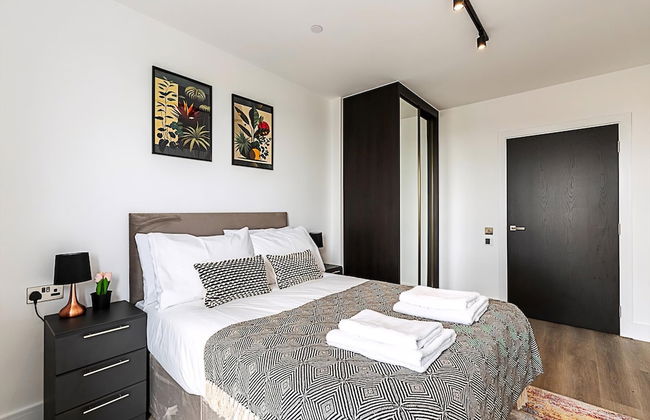 Contemporary Two Bedroom Apartment - Foto 16