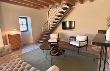 Au 8 à Meursault, Magnifique maison Bourguignonne au pied des vignes, jardin, places de parking privée - Foto 6