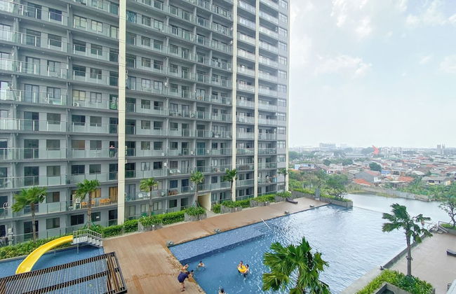 Comfort 1Br With Working Room At Daan Mogot City Apartment - Foto 17