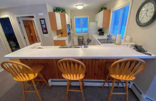 FV50 Pet friendly single level home in Bretton Woods walk to golf course and Mt Washington Hotel - Foto 8