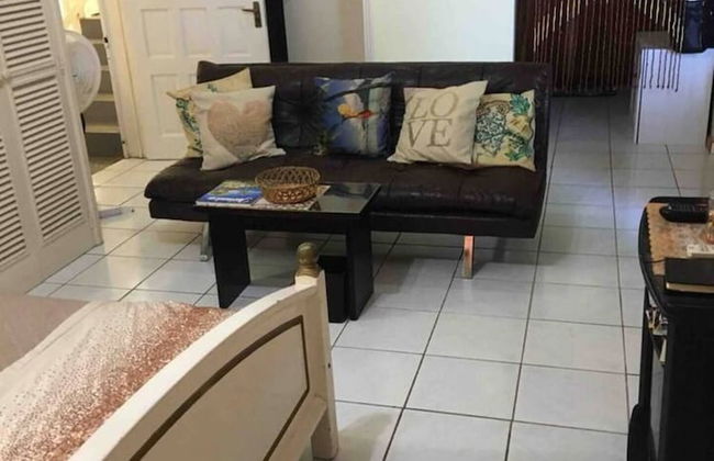 1 Bed Villa - Sleeps 2 - Garden - Parking - Wifi - Foto 8