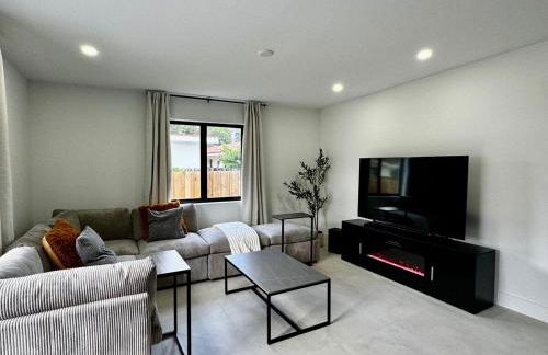 Miami Oasis by Brickell and Beaches - Photo 21