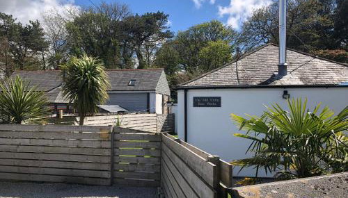 UNIQUE CORNISH COTTAGE CONVERSION Central location - Photo 3