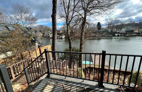 Cozy Cabin on the Lake w/ HotTub - Foto 15