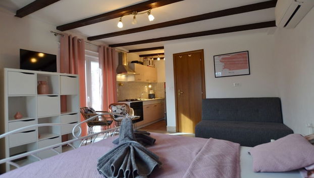 Golden and Green Acres Holiday Home With Pool and Sauna - Foto 4, Habitación