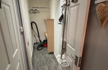 Jolly Jupiter at The Moon - Photo 3