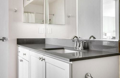 Pasadena 1BR w gym pool nr Colorado Ave LAX-861 - Photo 12