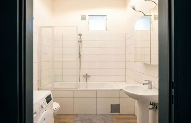 Relaxing 2BR shared Apt. U3 Enkplatz - Foto 9