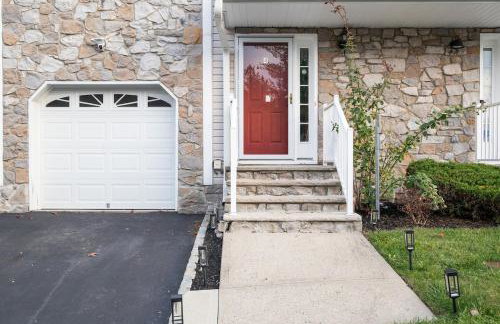 Spacious 3BR Near Rutgers plus Princeton plus NYC Access - Foto 9