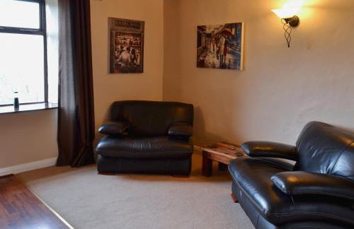 Wood Cottage - Photo 5