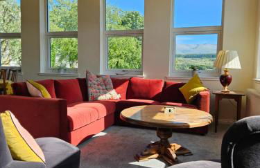 Old School, Spean Bridge - fun, friendly, relaxed - Photo 3