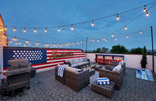 Rooftop Deck & Shuffleboard BBQ Near Downtown - Foto 25