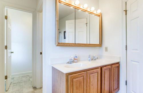 Eastern Shore Group Getaway! Riverfront Home - Foto 20