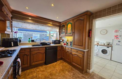 Family & Pet-Friendly house Log Burner & Garden - Foto 13