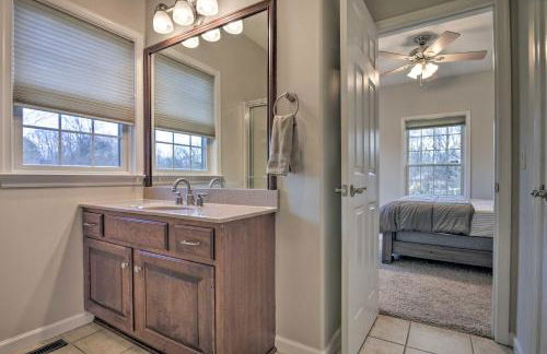 Pool and Furnished Patio Group Getaway in Hershey - Foto 17